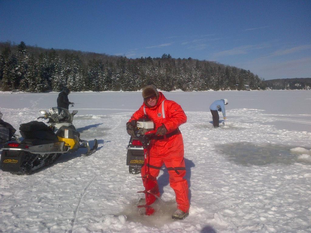 Little Hawk Resort & Marina Algonquin Highlands Экстерьер фото